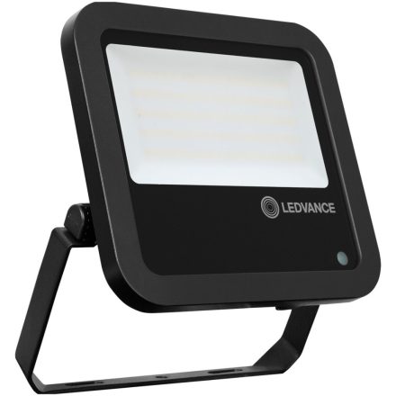 LED reflektor 65W 8000lm 4000K IP65 beépített alkonyérzékelővel LEDVANCE Floodlight FOTÓ