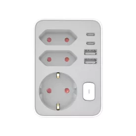   Technik Professional WG Elosztó Fali 3 utas + 2 x USB-C + 2 x USB-A + kapcsoló