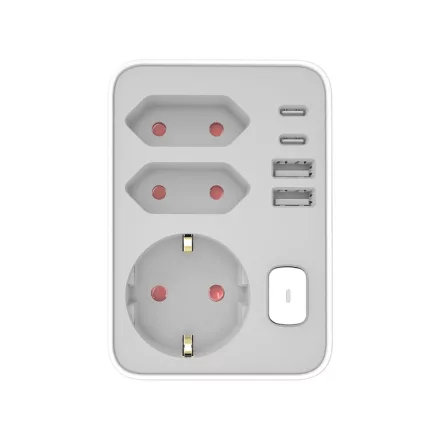 Technik Professional WG Elosztó Fali 3 utas + 2 x USB-C + 2 x USB-A + kapcsoló