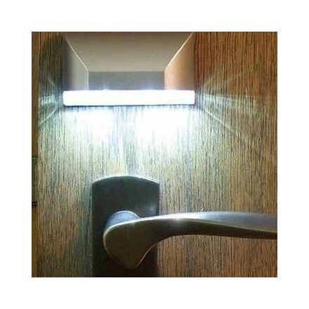 Kulcslyuk világítás (mozgásérzékelős)